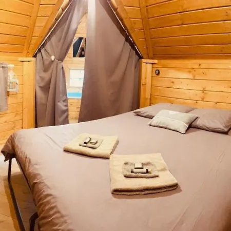 Les Roulottes De La Basse Maunerie