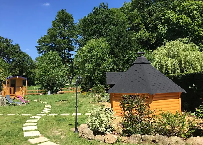 Bed & Breakfast Les Roulottes De La Basse Maunerie